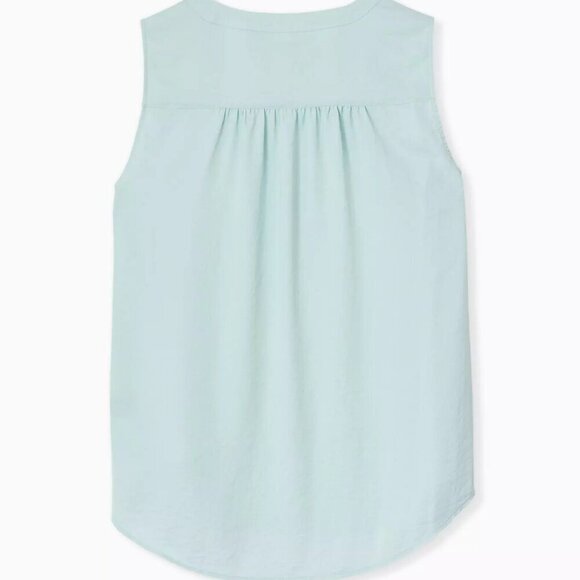 Torrid Harbor Gray Charmeuse Tank in Size 2 (18/20) - Picture 9 of 15